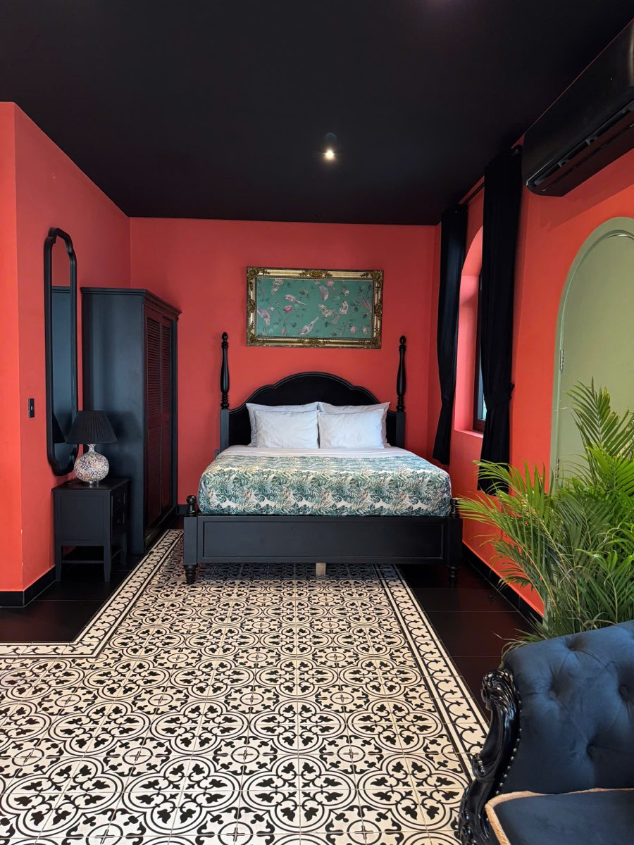 Deluxe Double Garden View room Bordeaux at G'Villa Thao Dien